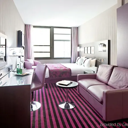 Dame Des Arts Hotel