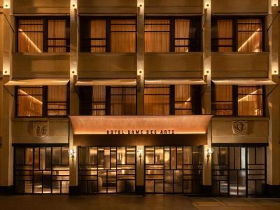 Dame Des Arts Hotel