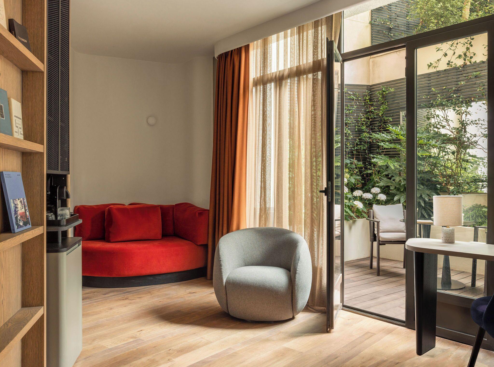 Hotel Dame Des Arts 4*