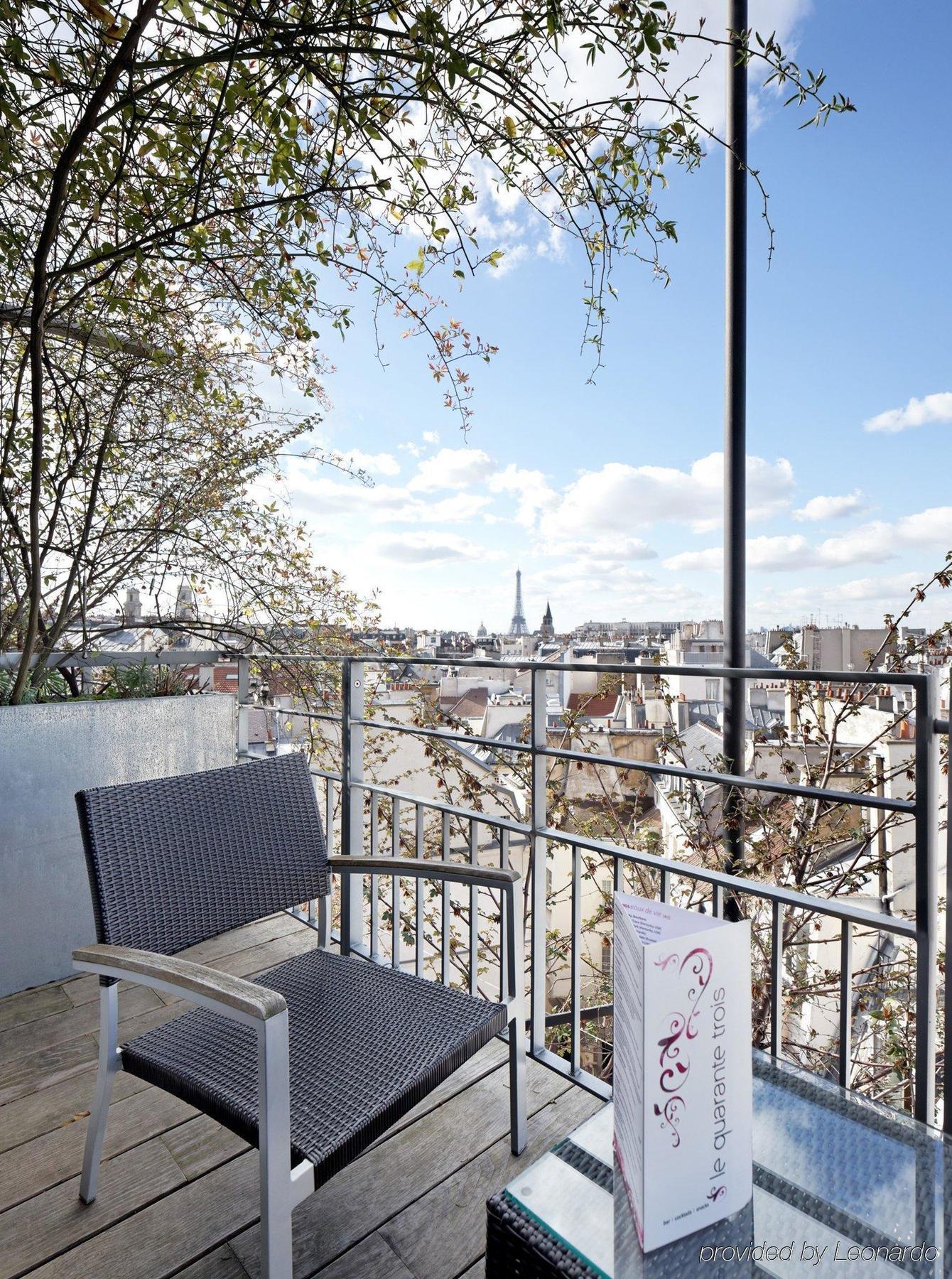 Dame Des Arts Parigi